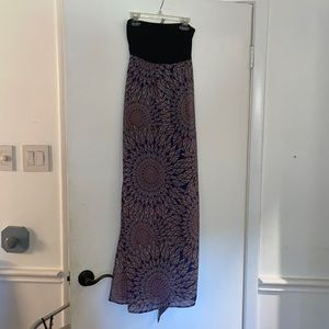 Brand unknown. Black top and printed on bottom XS